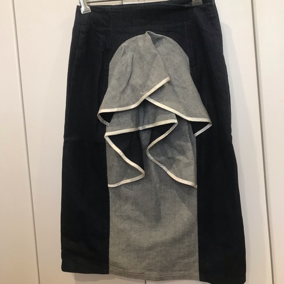 Holly Chalmers Dresses & Skirts - 🎉🎉HOST PICK🎉🎉 Bustle skirt